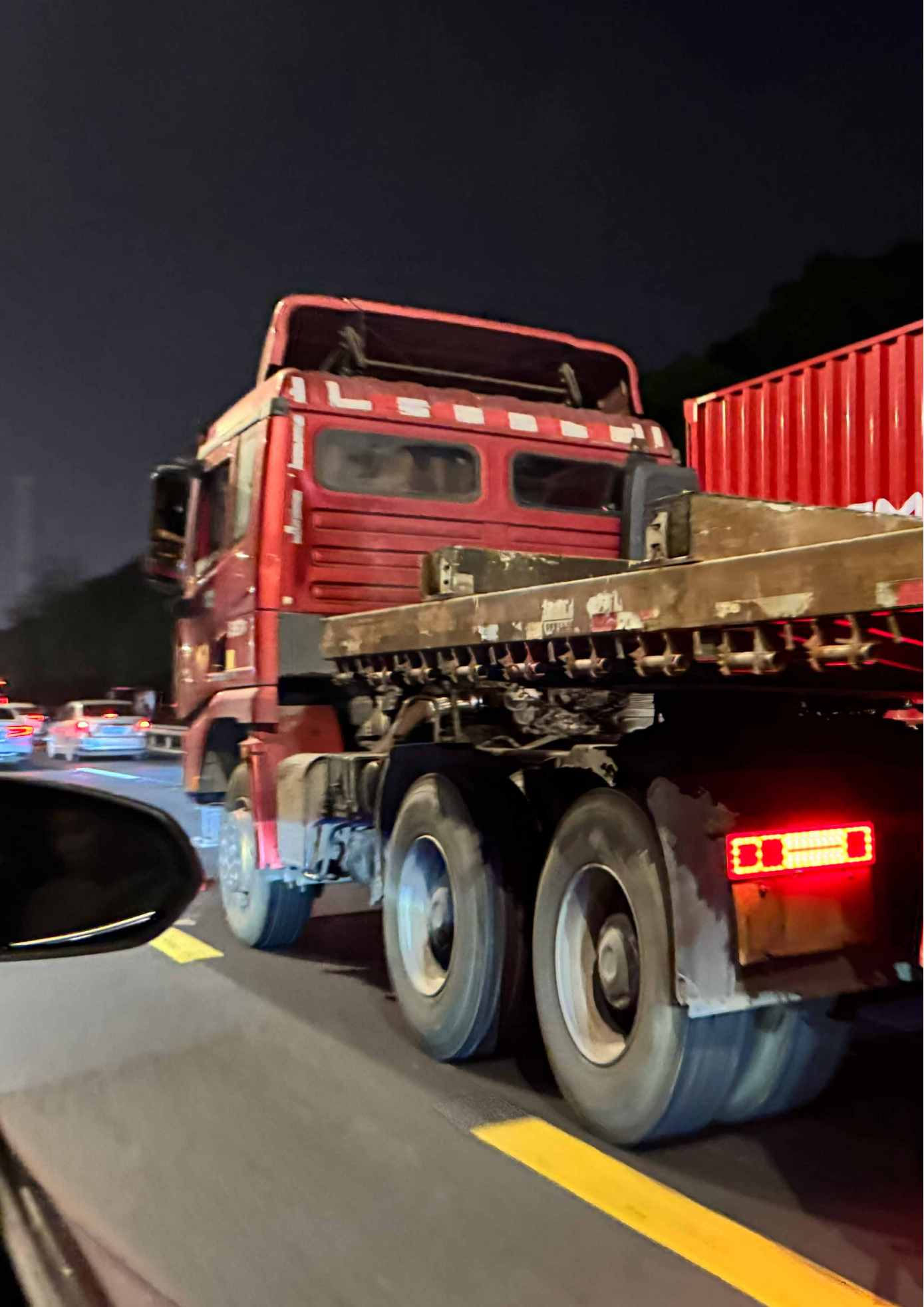 驶向2035：中国新能源重卡在区域与长途运输场景中的推广潜力研究,新能源重卡,新能源重卡,第4张